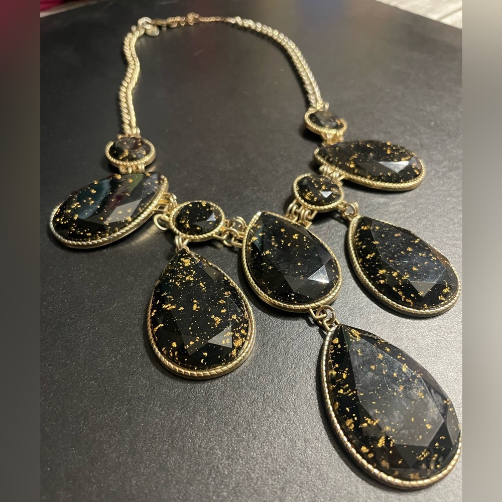 16” Black & Gold Gaudy Statement Necklace Great Condition Retro Fashion Jewelry